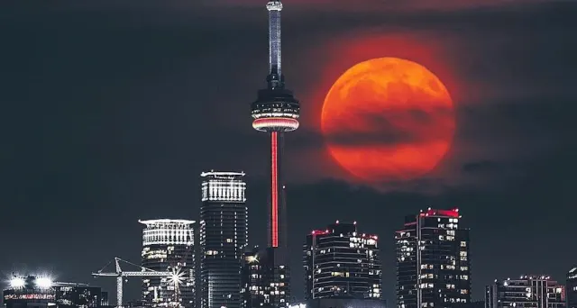 Blood Moon Over Ontario: Celestial Drama, Poutine, and fiva.ca’s Quirky Survival Guide