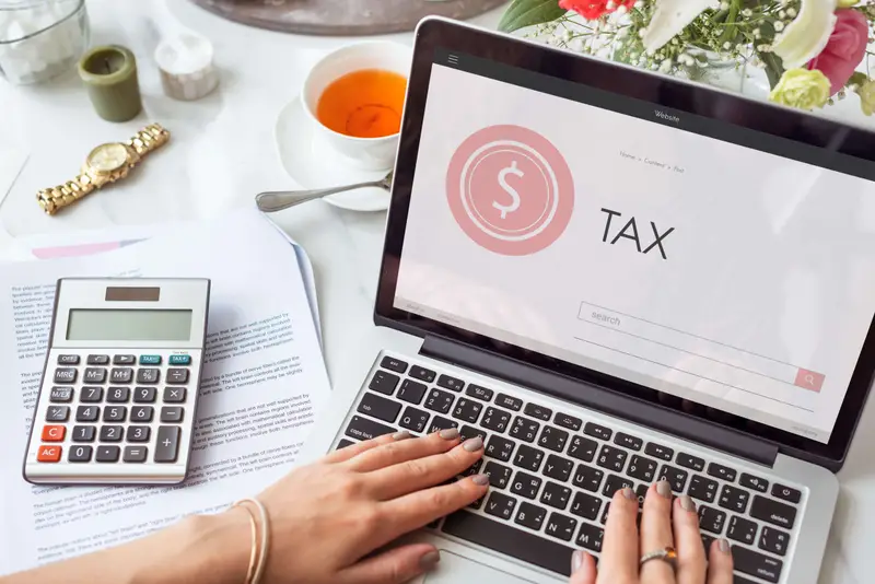 Tax-Saving Hacks for Canadians in 2025: Maximize Your Refund & Reduce Your Bill