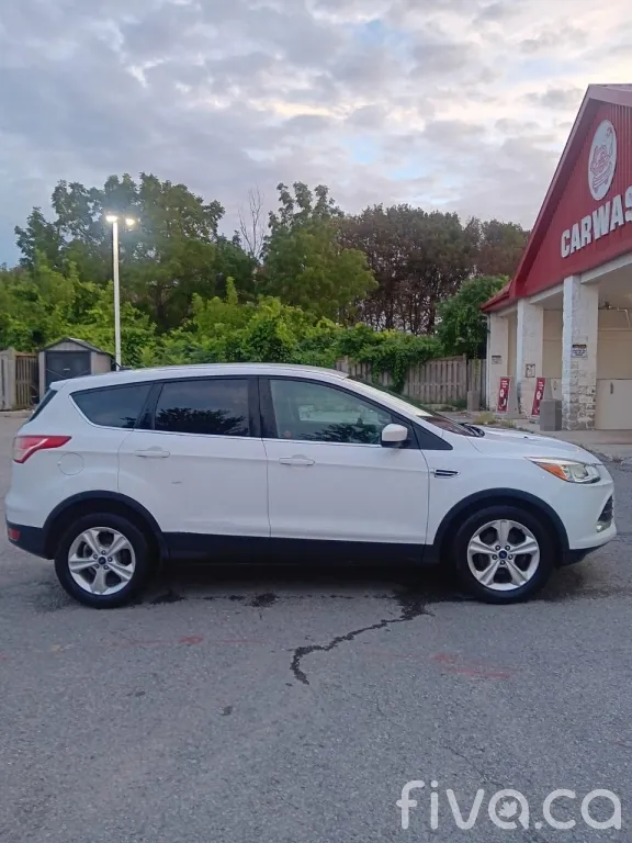2015 Ford Escape SE For Sale