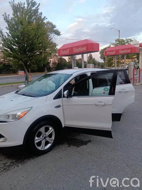 2015 Ford Escape SE For Sale