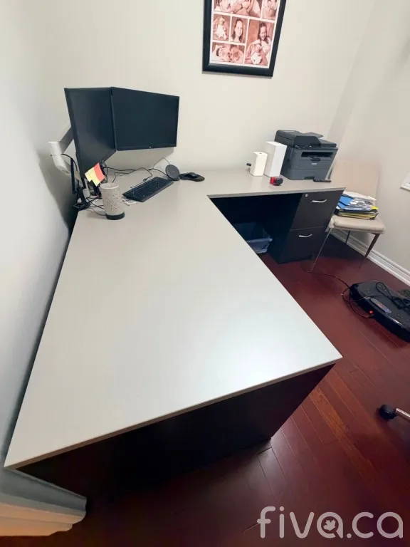 L-Shaped Office Desk with Drawers – 72 x 48 in