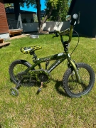 Kids Supercycle CAMO Bike with Training Wheels – Great Condition