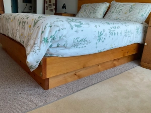 King size bed