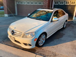 2009 White C300 4matic in very good condition!!! $8999obo