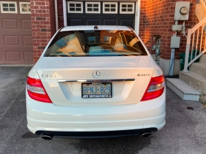 2009 White C300 4matic in very good condition!!! $8999obo