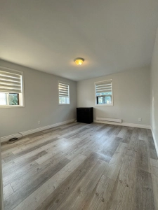 DOWNTOWN QUEEN WEST NEWLY RENOVATED 2 BEDROOM APT FOR RENT