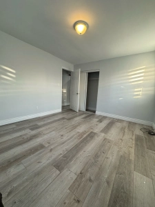 DOWNTOWN QUEEN WEST NEWLY RENOVATED 2 BEDROOM APT FOR RENT