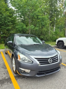 Nissan Altima super bien entretenue, avec avantages +++