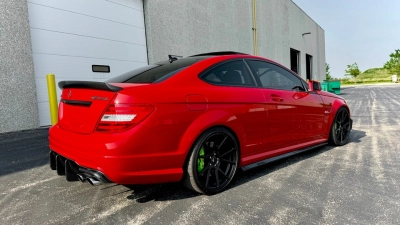 2012 Mercedes-Benz c63 amg coupe w204 v8