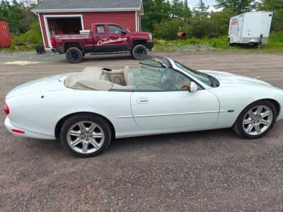 beautifull white convertible for sale