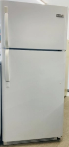 Large Frigidaire fridge, newer energy, efficient model,