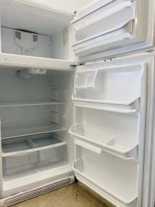 Large Frigidaire fridge, newer energy, efficient model,