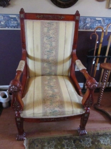 Fauteuil Louis XV en acajou