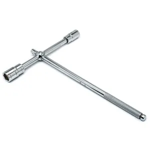 Lug nut wrench