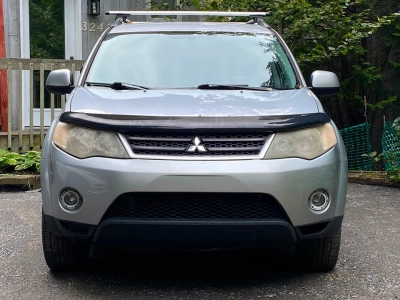 Mitsubishi Outlander 2009 LS, V6, 7 places, 203 000 km