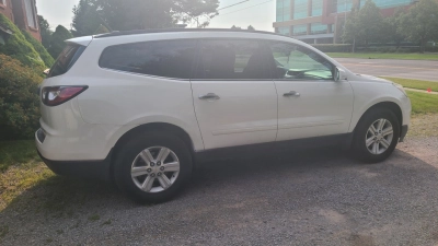 2014 chevy traverse,runs very good,